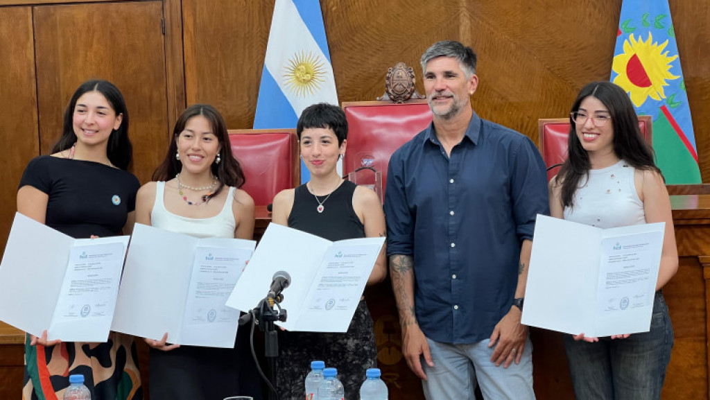 El HCD destacó la propuesta visual y social del cortometraje “Fileteras”, elaborado por egresadas de la UNMdP